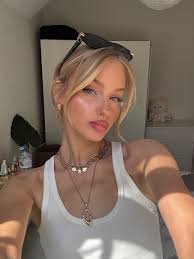 Lucia Morrill (@luciamorrill) • Instagram photos and videos