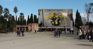 Il cimitero di san michele si trova a cagliari, in piazza dei castellani, nel quartiere san michele. Cagliari Ultimi Avvisi Al Cimitero Questo Loculo E In Scadenza Tgfuneral24