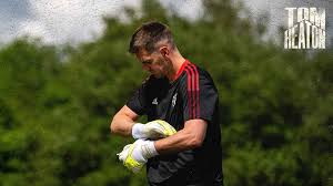 Thomas david heaton is an english professional footballer who plays as a goalkeeper for premier league club manchester united and the englan. Tom Heaton Reveals Ole Gunnar Solskjaer S Message As A Teenager News Nepal
