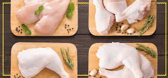 Hal ini membuat kebutuhan daging ayam yang meningkat ini tidak di imbangi dengan pasokan daging ayam yang merata. Cara Menyimpan Daging Ayam Di Kulkas Agar Aman Dikonsumsi