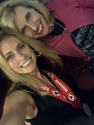 Amber Gooch's Instagram, Twitter & Facebook