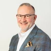 Timothy Ross's Instagram, Twitter & Facebook