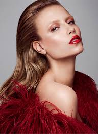 Natasha Poly for Vogue Russia by Txema Yeste