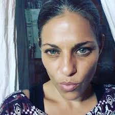 iris burgos (@irisburgos1)