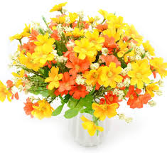 Tipica pianta a rosetta, ma con fiori molto spettacolari, a differenza di tutte le altre piante del suo genere. Moamun 4 Mazzo Di Fiori Artificiali 28 Teste Bouquet Di Margherite Fiori Finti Piante Artificiali Al Coperto Esterno Fioriera Pensile Per Giardino Ufficio Casa Decorazioni Di Nozze Orange Amazon It Casa E Cucina
