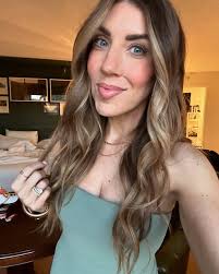 It’s tiiiimmmmee 🎶 , My favorite anti-aging makeup is all