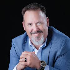 Tom Boney's Instagram, Twitter & Facebook