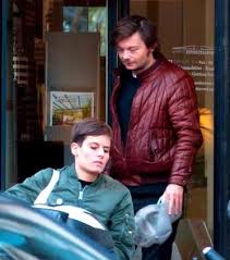 Still married to his wife ? Guy Manuel Unmasked With His Girlfriend In Paris Daft Punk Photo 36809569 Fanpop