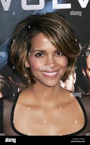 April berry hi-res stock photography and images