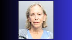 Donna Grey's Instagram, Twitter & Facebook