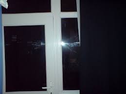 Camfilmihomeglass bu gece ışık yakınca dışarıdan içerisi gözüküyor diyenlerin evinde perde yokmu ya? Cam Filmi Cekmek Ev Cami Icin