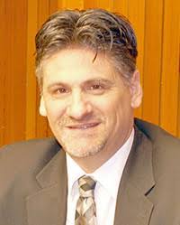 Larry Mazzola's Instagram, Twitter & Facebook