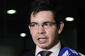 Telho se referiu a randolfe como aliado nosso e, algumas horas depois, a procuradora janice ascari se disse muito feliz com o resultado final, que o reelegeu. Recusa Do Governo A Compra De Vacinas Esta Comprovada Na Cpi Diz Randolfe Banda B