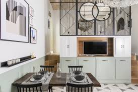 Un Appartement Au Design Colore A Rome Decoration Appartement Appartement Design