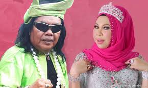 Dalam waktu kurang dari 5 menit sesudah orgasmeku yg pertama, kembali saya ronnie menunduk salah tingkah ga berani menolak. Datuk Seri Vida Reportedly Dating Man Who Meets All Her Husband Criteria World Of Buzz