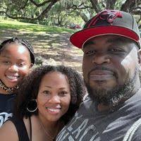 Tyrone Knox's Instagram, Twitter & Facebook