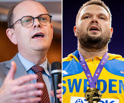 HV71 gör en riktig prestigevärvning med NHL-meriterad guldhjälte som  återvänder till SHL 👊💪 Läs mer i kommentarerna nedanför 👇 Vilken grym  värvning. Välkommen tillbaka till SHL! 👏👏👏