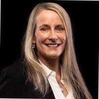 Tammy Gallant's Instagram, Twitter & Facebook