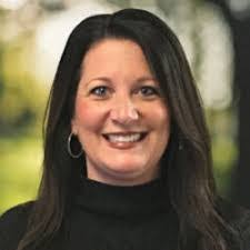 Kara Russell's Instagram, Twitter & Facebook