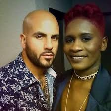 Publié chez ring, il n'hésite pas à se. Seifertrader On Twitter Papacito C Est Le Mec Qui Est En Couple Avec Omar Sy Non