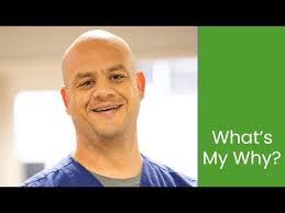 Julie Traynor's Instagram, Twitter & Facebook