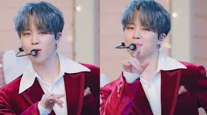 Christmas Love By Bts S Jimin Tops Soundcloud S Global Charts And Trends Worldwide On Youtube With More Than 10m Views Allkpop Мужчина читает книгу сидя, jimin bts wings, jimin bts, чтение, jungkook png. christmas love by bts s jimin tops