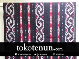 Jika tenun sambas telah ada pada masa sultan sulaiman memerintah kesultanan sambas atau bahkan sebelumnya, maka tenun sambas hingga saat ini telah berumur lebih dari 300 tahun. Bahan Kain Tokotenun Com