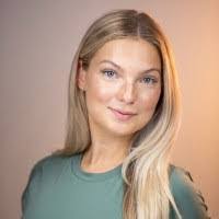 Geralyn Picinich's Instagram, Twitter & Facebook