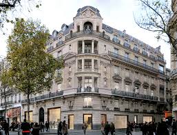 The renowned french luxury brand longchamp will open its largest european flagship store in november at 77 avenue des champs. 114 Champs Elysees Hines
