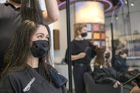 Bring your poney for a beautiful hair salon and makeover. Amazon Is Opening A Hair Salon In London To Trial New Technology The Verge
