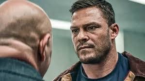 Kyle Sons's Instagram, Twitter & Facebook