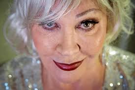 Hannele Lauri kiroilee paljon, mutta ei sano koskaan ”jumalauta”