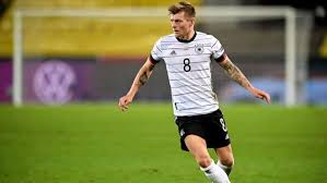 Analizamos a la selección de alemania, una de las favoritas al título de campeón de europa de la mano. Uefa Nations League Alemania No Pasa Del Empate Ante Suiza En El Centenario De Toni Kroos Marca