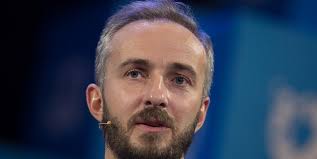 Jan böhmermann lässt autovermieter bezahlen. Jan Bohmermann Andeutung Bei Preisverleihung Satiriker Kannte Heikles Strache Video Vorher Kolner Stadt Anzeiger