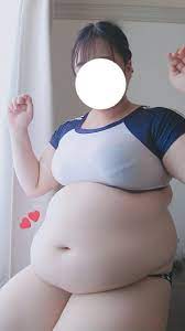 みけぽ女子のブルマ姿でお食事！猫様登場！動画 - おなかの民 (ららをもっと太らせよう)の投稿｜ファンティア[Fantia]