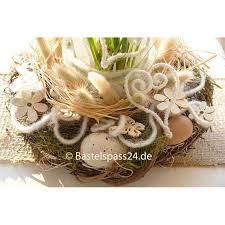 Im ersten schritt schneidest du die rechte grob aus und klebst diese auf ein braunes stück pappe. Boho Fruhlingsdeko Osterdeko Mit Trockenblumen Bastelspass24 De