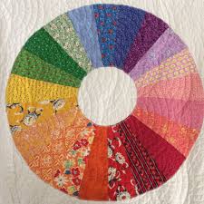 Consider this a helpful visual and companion for any of my quilt patterns that feature dresden plates. Rainbow Dresden Plate Quilt Finish Leila Gardunia