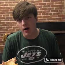 max.haegele's Pizza Review at Mama Mia's