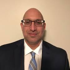 How to Operate a Forklift Safely in Warehouse Operations