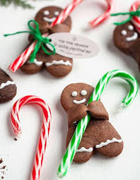 Recette ptits biscuits de noël. 11 Recettes De Biscuits De Noel Faciles Et Originaux Fraichement Presse Biscuit De Noel Biscuit De Noel Facile Recettes Noel