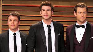 His height is approximately around 5 feet and 9 inches tall by analyzing it from his posts and photos however luke zocchi hasn't opened up about it yet. Luke Hemsworth Age Birthday Height Net Worth Wife Family Salary
