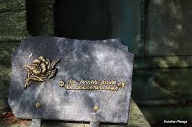 Il fait partie des parcs et jardins sous la gestion de la mairie de paris. Cimitirul Pere Lachaise Plimbare Printre Celebritati Lumea Lui Neagu