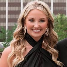 Allison Sweat's Instagram, Twitter & Facebook