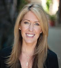 Whitney Rich's Instagram, Twitter & Facebook