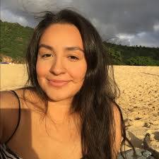 Elizabeth Otanez's Instagram, Twitter & Facebook