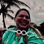 Robyn Fredericks's Instagram, Twitter & Facebook