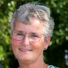 Hoe denk je een baan als MST supervisor van 32 uur per week te combineren  met een voltijd opleiding, Sharon?' Vroeg mijn studie coördinator mij begin  september vorig jaar. Ik hoor het