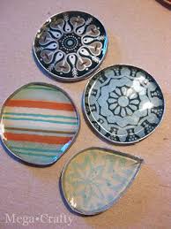 Cassette tape crafts, planet crafts, fun crafts, diy and crafts, record crafts, recording studio design, ideias diy, vintage room, recycled crafts. 28 Awesome Crafts To Make With Leftover Wrapping Paper Diy Projects For Teens