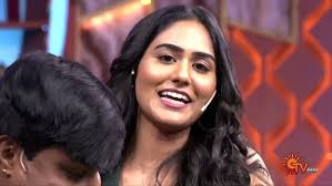 நீ எனக்கு சாமி இந்த பூமி அட எல்லாம் நீ தானே! உன் சிரிப்பு போதும் நீ கேட்டா  என் உசுர தாரேனே!part:2