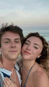 Cobra Kai Betisier Jacob and Peyton